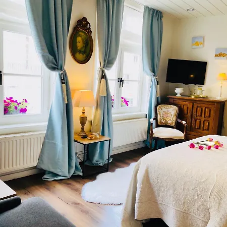 The White Queen B&B-3